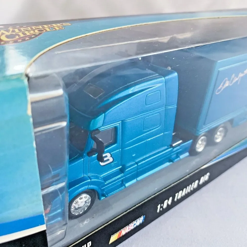 Winner's Circle NASCAR Dale Earnhardt Jr. #8 OREO 1:64 blue Trailer Rig 2004